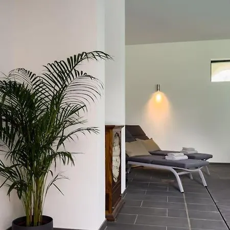 Aqua Aura Apartment *