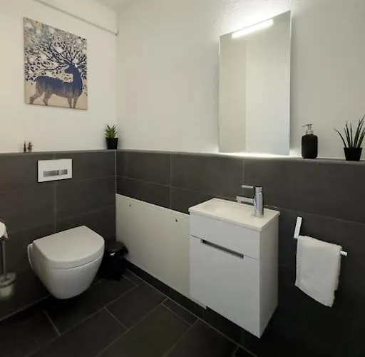 Aqua Aura Apartment *